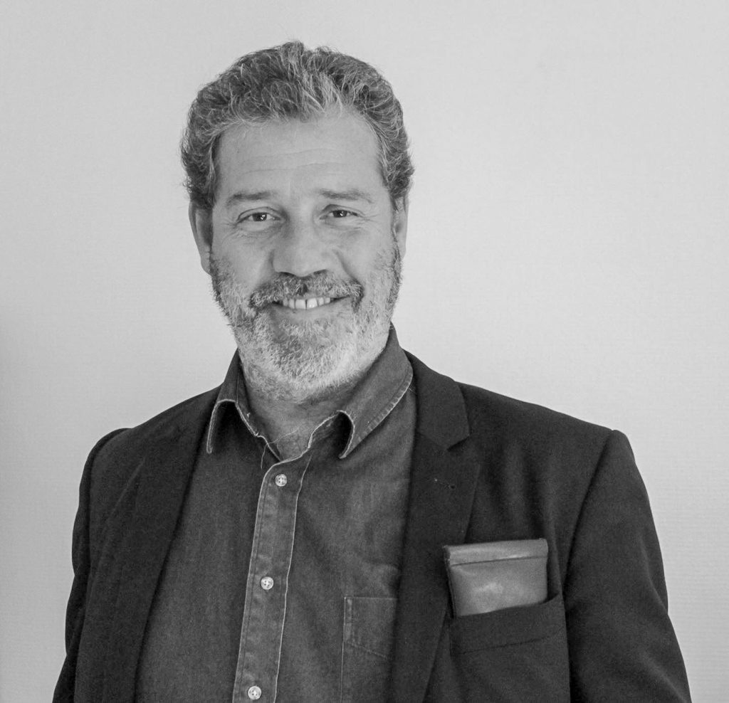 photo du directeur de l'agence Ajuste communication située à Annecy